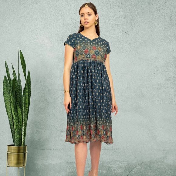 Elegant Dark Green Crushed Knee-Length Fusion Dress | Indian Dresses From India - Picture 2 of 5